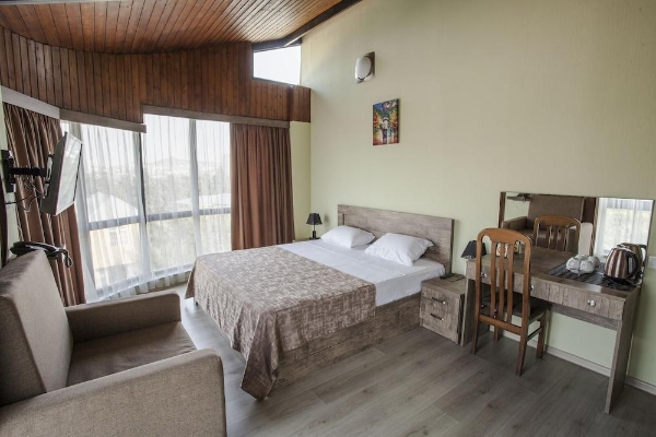 Hotel Holiday Villa (Zemo-Avchala)